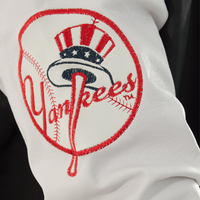 CHAQUETA LV POLIURETANO NEGRA YANKEES
